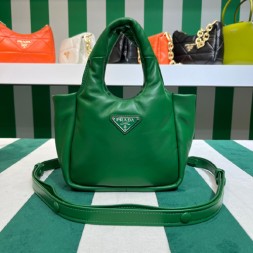 프라다 소프트 스몰 패디드 백 1BA359-7