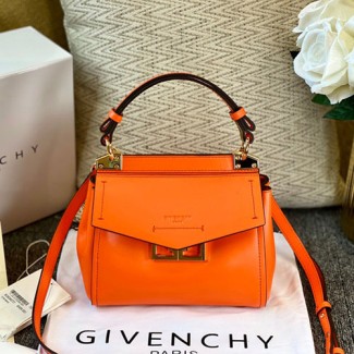 지방시 미니 미스틱 백 BB680 오렌지