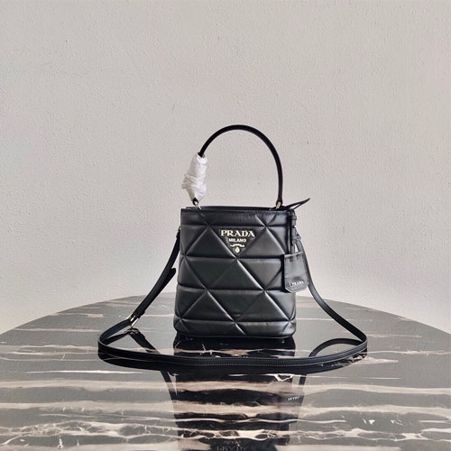 프라다 신상 버킷백 1BA319 블랙