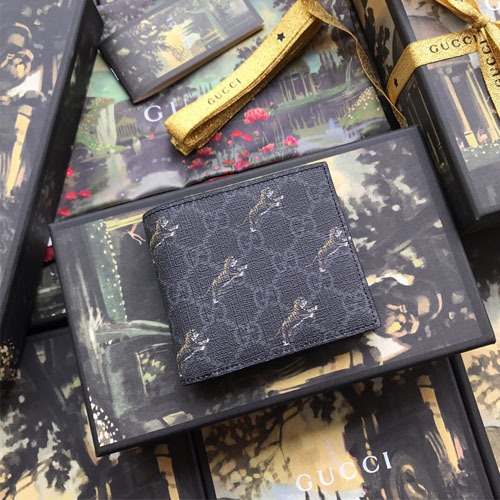 구찌 GG 수프림 타이거 프린트 지갑  575133