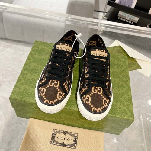 구찌 남여공용 스니커즈 670505-2