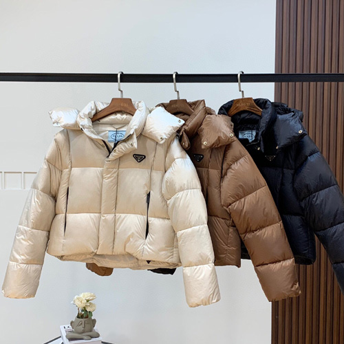 프라다 신상 숏패딩 3A564