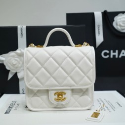 샤넬 스퀘어 탑 핸들 플랩백 AS3652 화이트