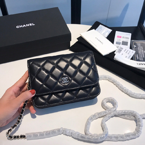 샤넬 WOC 미니 체인백 AP1649 램스킨 블랙 금장