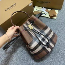 버버리 스몰 TB 버킷 백 80706321-1