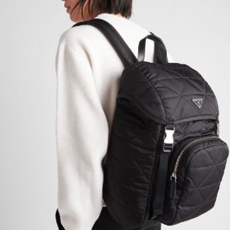 프라다 리나일론 퀼팅 백팩 2VZ135