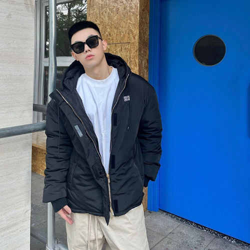 미우미우 남여공용 패딩 MIU0079