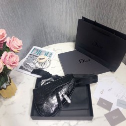 디올 남여공용 악어무늬 새들백 1ADPO093 블랙