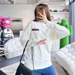 프라다 남여공용 맨투맨 3A528-2