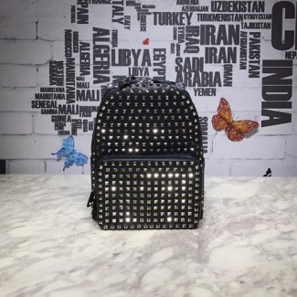 발렌티노 락스터드 백팩 NW0P0271 블랙 메탈