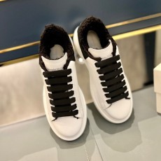 알렉산더 맥퀸  남여공용 스니커즈  586428-1