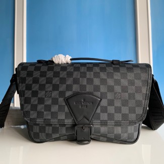 루이비통  몽수리 메신저백 M46685-3