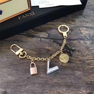 루이비통 칼레이도 V 패드락 백 참 M67379