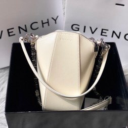 지방시 안티고나 버티컬 백 BB2010 화이트