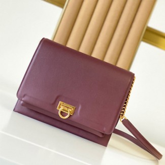 페레가모 트리폴리오 숄더백 21H984 버건디