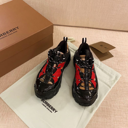 버버리 남여공용 아서 스니커즈 80109644 체크