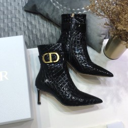 디올 여성용 앵글부츠 KD0658 에나멜 블랙