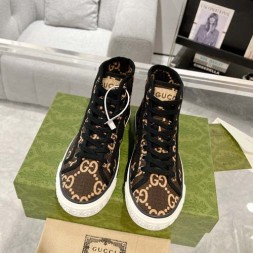 구찌 남여공용 스니커즈 670504-2