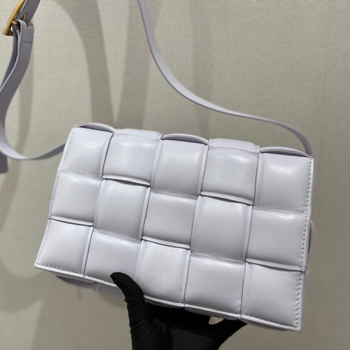 보테가 패딩 카세트 백 591970 연보라