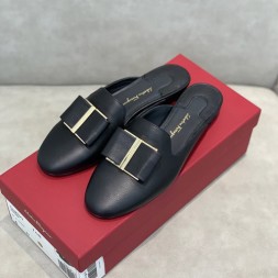 페레가모 신상 슬리퍼 F38102 블랙