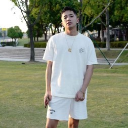 루이비통  남여공용  반팔  M10209-2