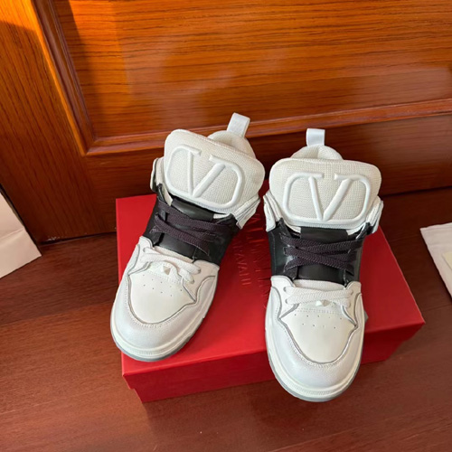 발렌티노 남여공용 스니커즈 V0944