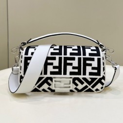 펜디 신상 미듐 바게트 FD8579-7