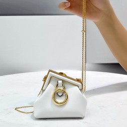 펜디 나노  퍼스트 체인백 7AS051 화이트