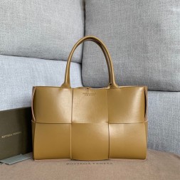 보테가 미디엄 아르코 토트 백 609175 카키