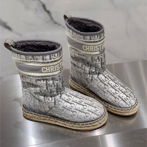 디올 자수 벨벳 앵글부츠 KDI630 그레이