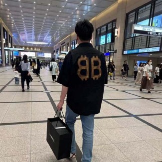 발렌시아가 남여공용 반팔  528809