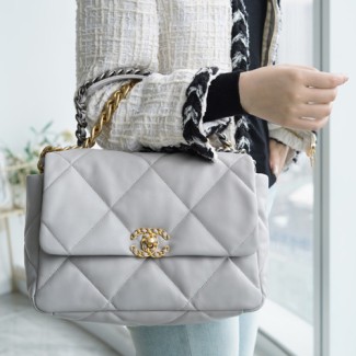 샤넬 CHANEL 19 미듐 플랩 백 AS1161 그레이