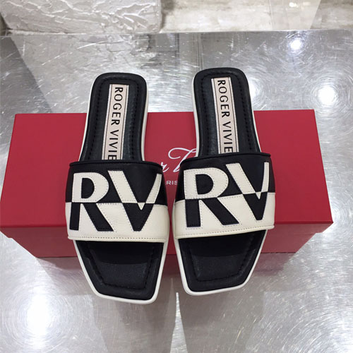 로저비비에 신상 슬리퍼 RV5469  블랙
