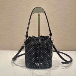 프라다  리나일론 버킷백 1BE067