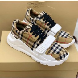 버버리 신상 로우탑 스니커즈 80109642