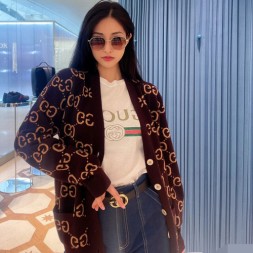 구찌 남여공용 가디건 617592