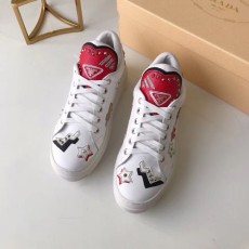 프라다 여성용 신상 스니커즈 F0688 화이트