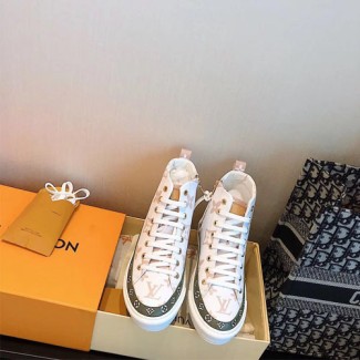 루이비통 타임 아웃 스니커즈 1A58AI