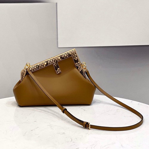 펜디 퍼스트 스몰 클러치백 숄더백 8BP129 베이지