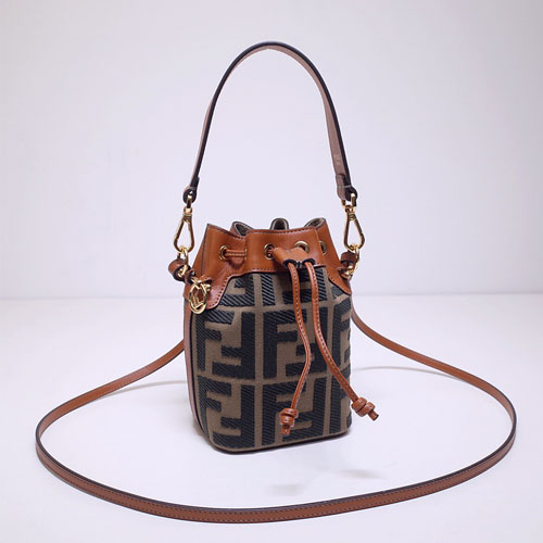 펜디 캔버스 몬트레조 버킷백 6F1891 그린