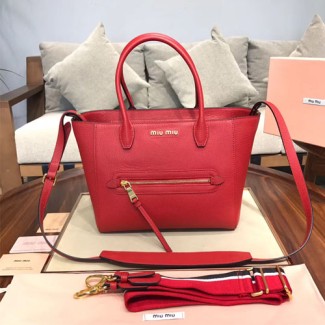 미우미우 신상 로고 토트 숄더백 5BG137 레드