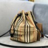 버버리 포이베 스트라이프 파우치백 8026737