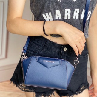 지방시 나노 안티고나 백 BBU017 블루