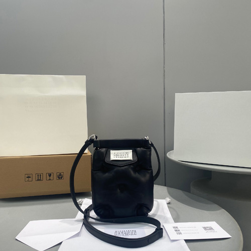 마르지엘라 글램슬램 미니백 MM3395 블랙