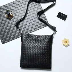 보테가 남성용 신상 크로스백 V99026 블랙