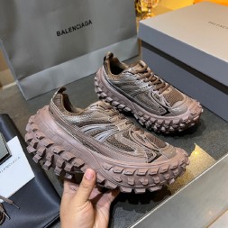 발렌시아가 남여공용 운동화 656079-3