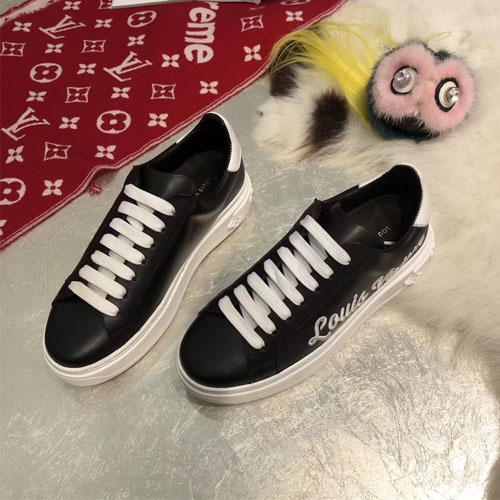 루이비통 타임 아웃 스니커즈 1A3U3Q 블랙