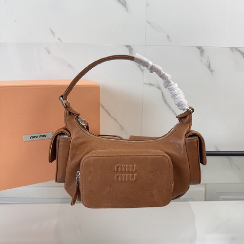 미우미우 나파 가죽 호보백 5BC146-4