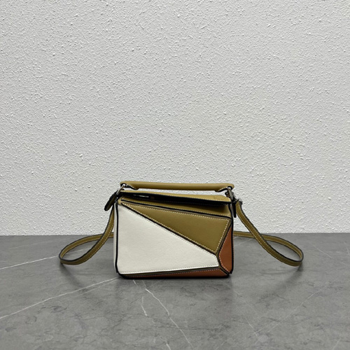 로에베 퍼즐백 미니 11020-10