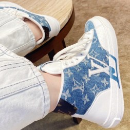 루이비통 남여공용 스니커즈  M0418-1